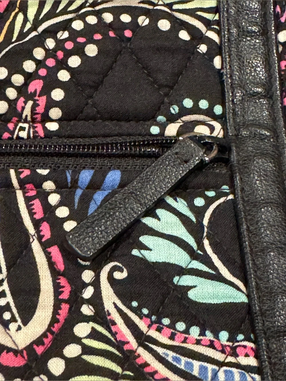 Vera Bradley Quilted Black Paisley Large Tote Bag w/leather trim (19”x14”x6”)
